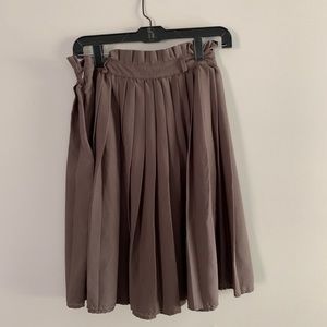 Boutique Pleaded Skirt